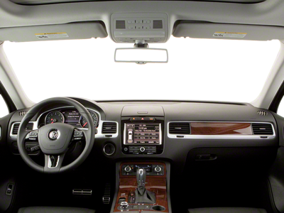 2011 Volkswagen Touareg V6 TDI Sport