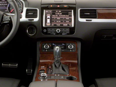 2011 Volkswagen Touareg V6 TDI Sport