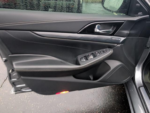 2021 Nissan Maxima Platinum