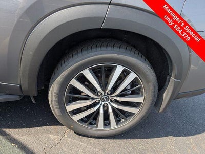 2023 Nissan Pathfinder Platinum