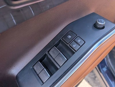 2022 Toyota Highlander Hybrid Platinum