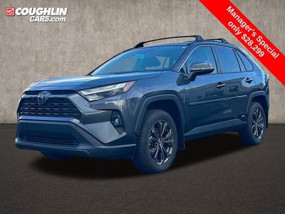 2022 Toyota RAV4 Hybrid XLE Premium