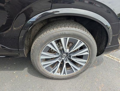 2021 Volvo XC90 T6 Momentum