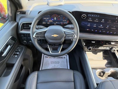 2025 Chevrolet Suburban LT