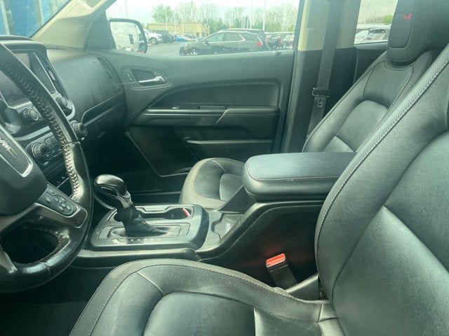 2022 GMC Canyon 4WD AT4 w/Leather