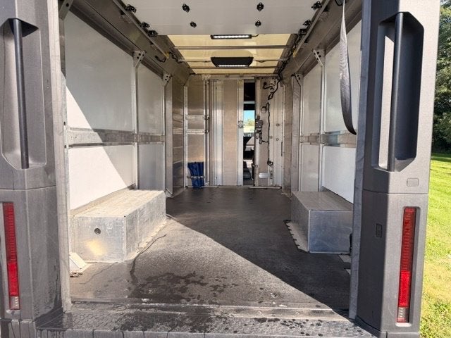 2024 BrightDrop Zevo 600 Base