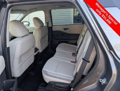 2024 Nissan Pathfinder SL