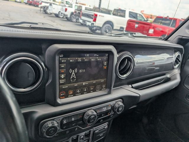 2021 Jeep Wrangler Unlimited Sahara Altitude