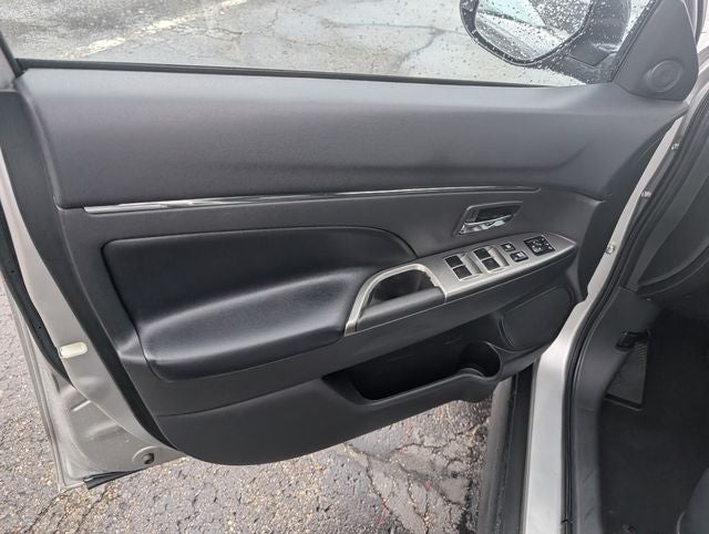 2024 Mitsubishi Outlander Sport SE
