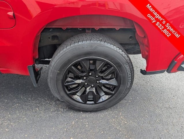 2023 Chevrolet Silverado 1500 4WD Crew Cab 147" Custom