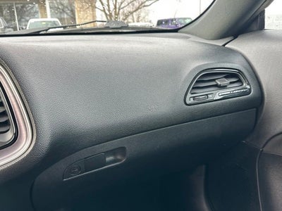 2017 Dodge Challenger SXT