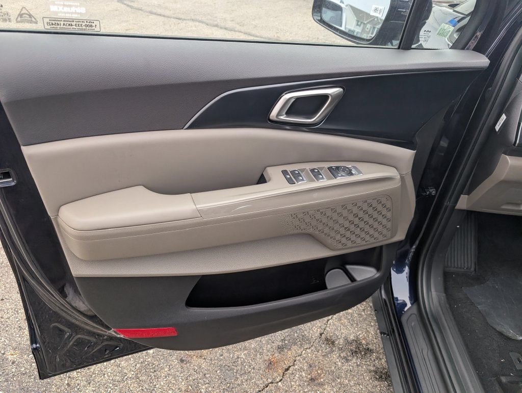 2027 Kia Carnival LXS