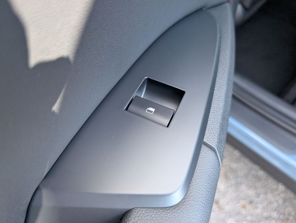 2026 Kia Sportage Hybrid Base