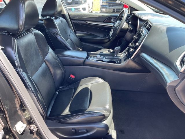 2021 Nissan Maxima SV