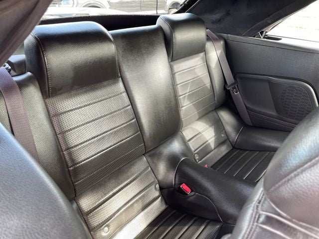 2005 Ford Mustang GT Premium