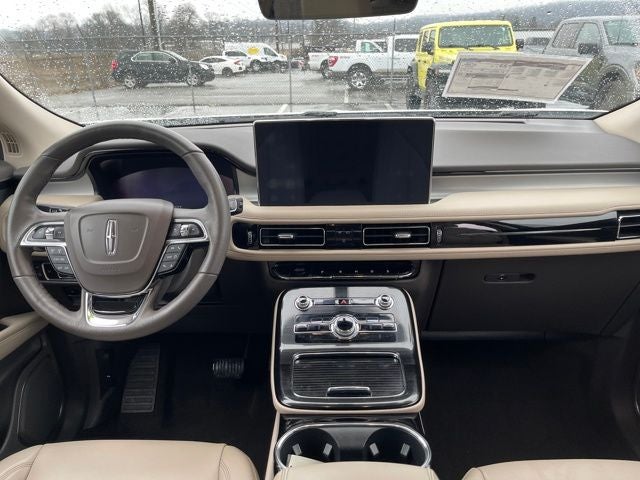 2023 Lincoln Nautilus Standard