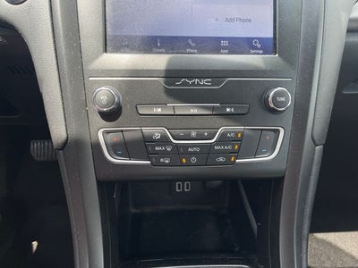 2020 Ford Fusion SE