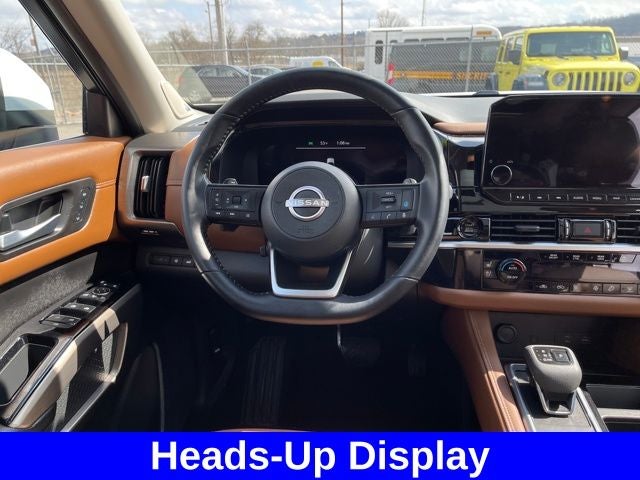 2025 Nissan Pathfinder Platinum