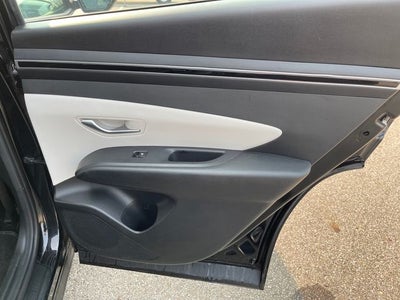 2022 Hyundai Tucson SE