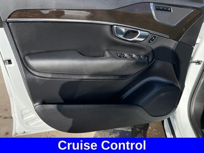 2018 Volvo XC90 T5 Momentum