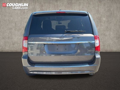 2015 Chrysler Town & Country Touring-L