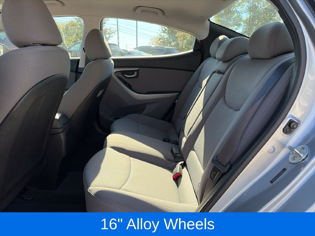 2015 Hyundai Elantra SE