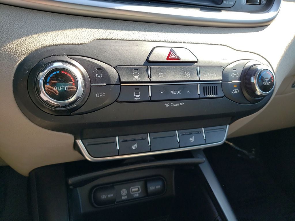 2017 Kia Sorento LX