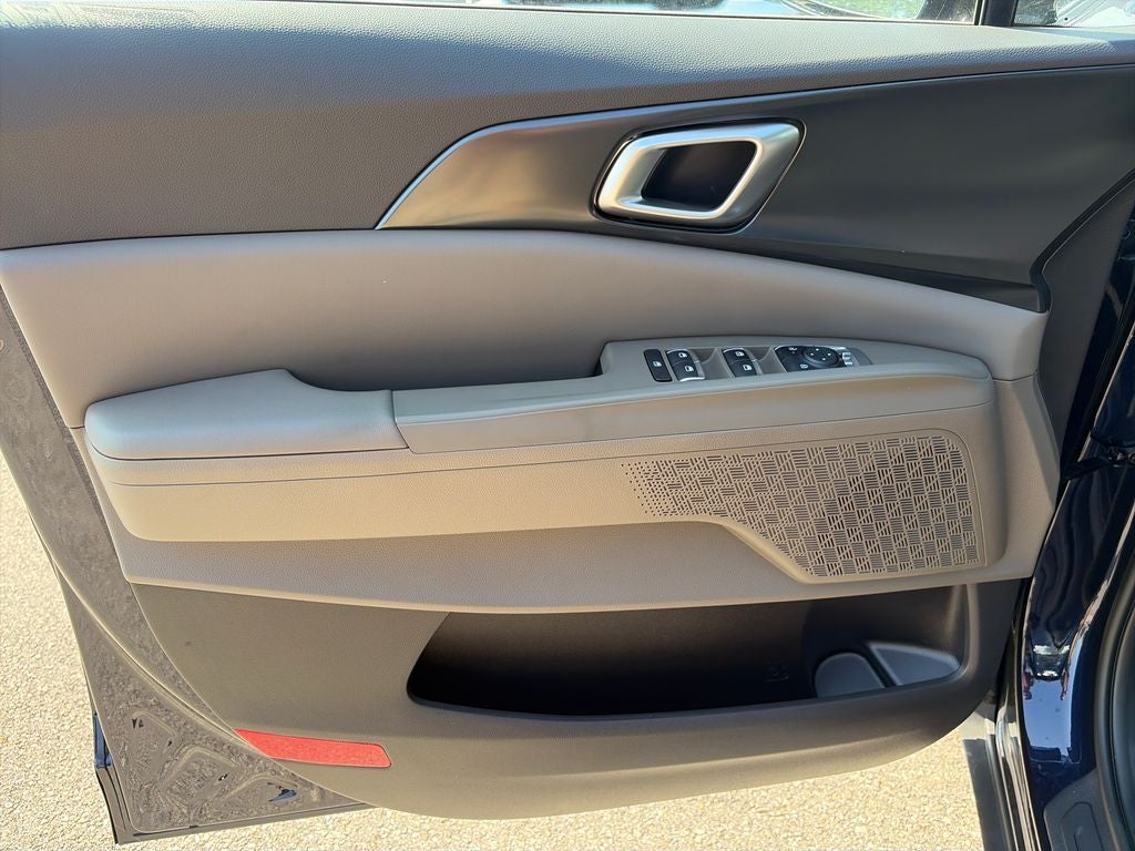 2027 Kia Carnival LXS