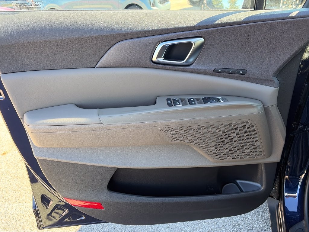 2027 Kia Carnival EX