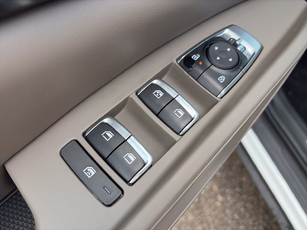 2027 Kia Carnival Hybrid EX