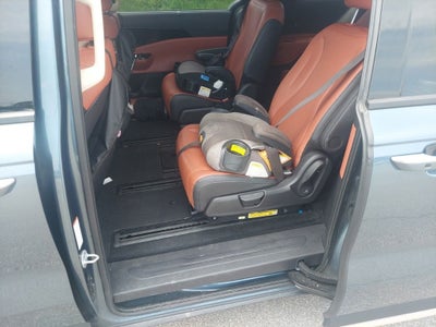 2024 Kia Carnival SX