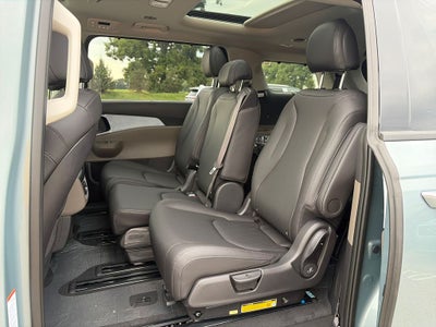 2027 Kia Carnival SX