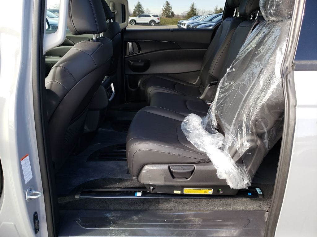 2026 Kia Carnival SX