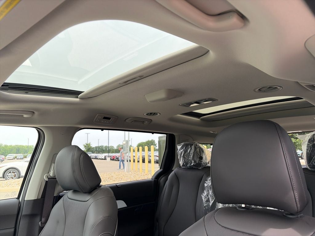 2026 Kia Carnival Hybrid SX