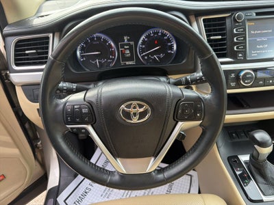 2014 Toyota Highlander Base