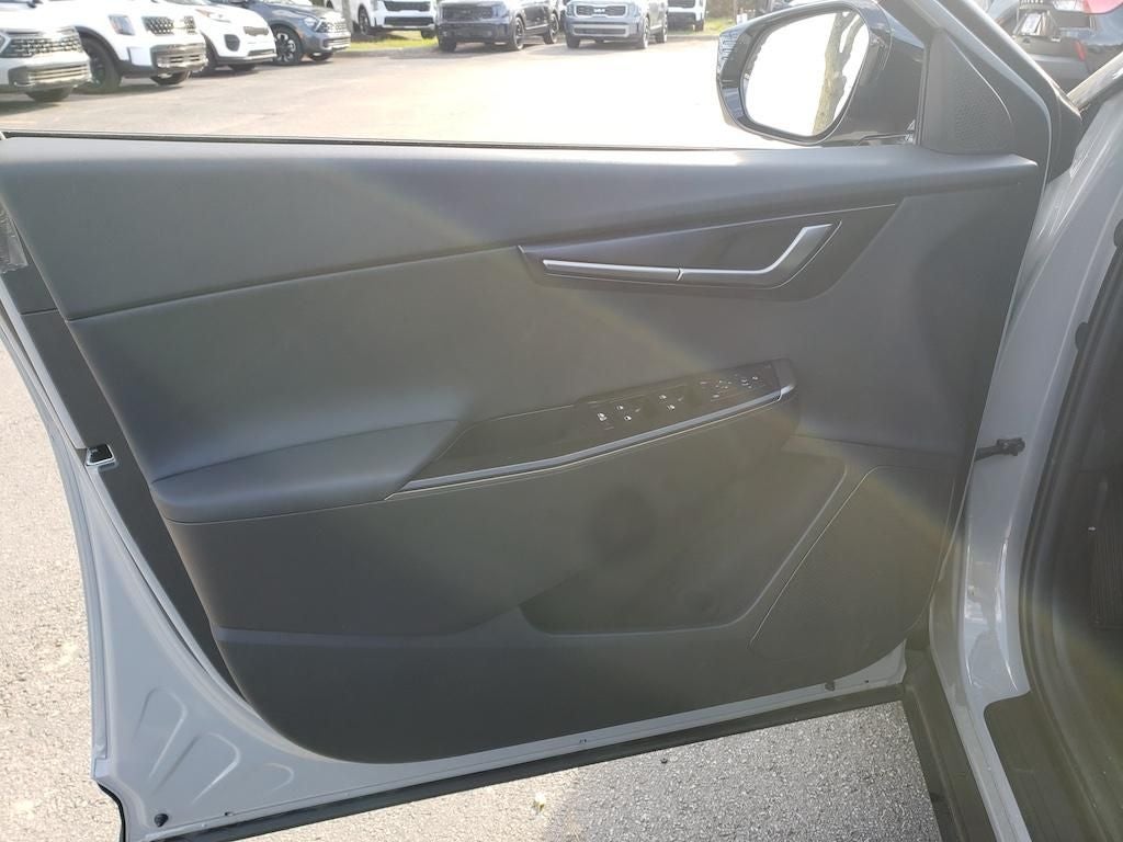 2025 Kia EV6 Light