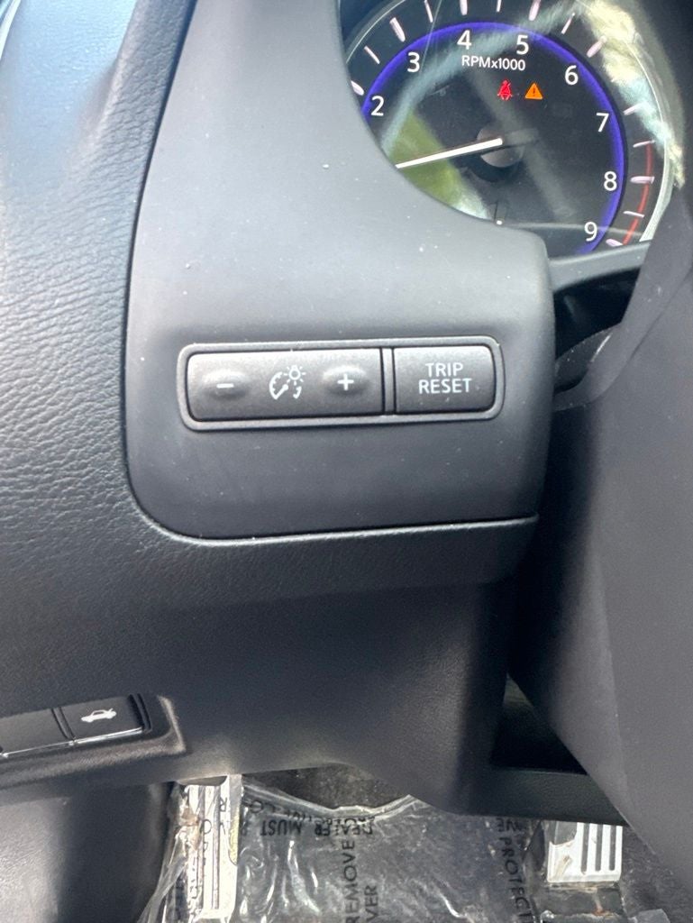 2014 INFINITI Q50 Sport