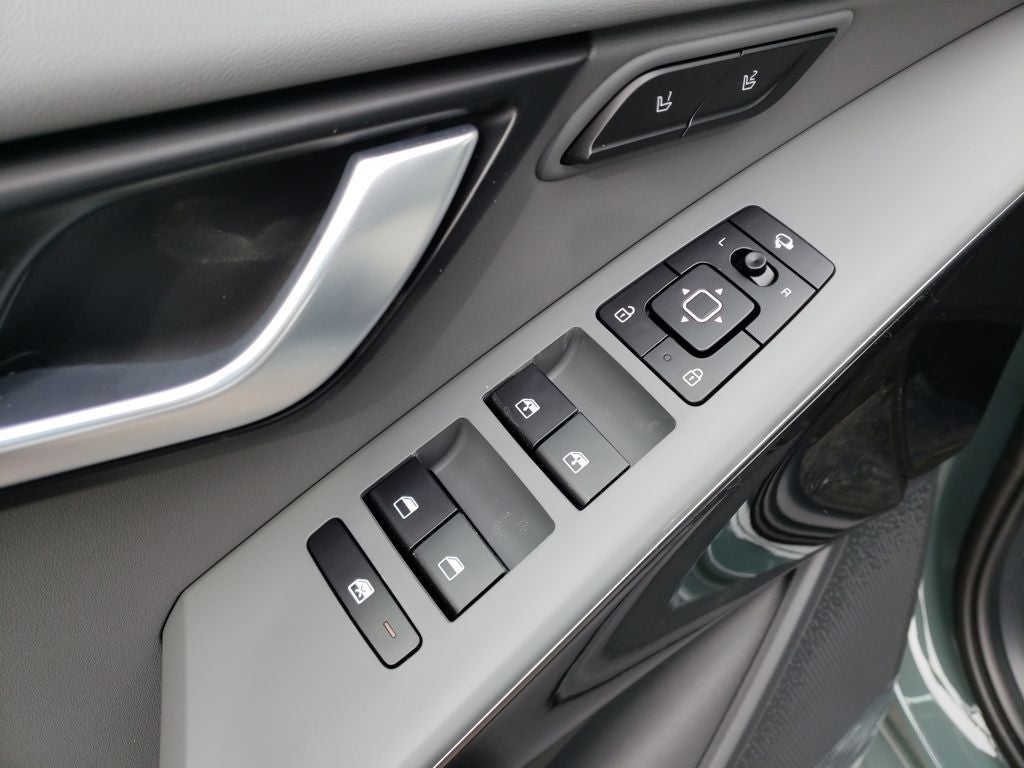 2026 Kia Niro SX Touring