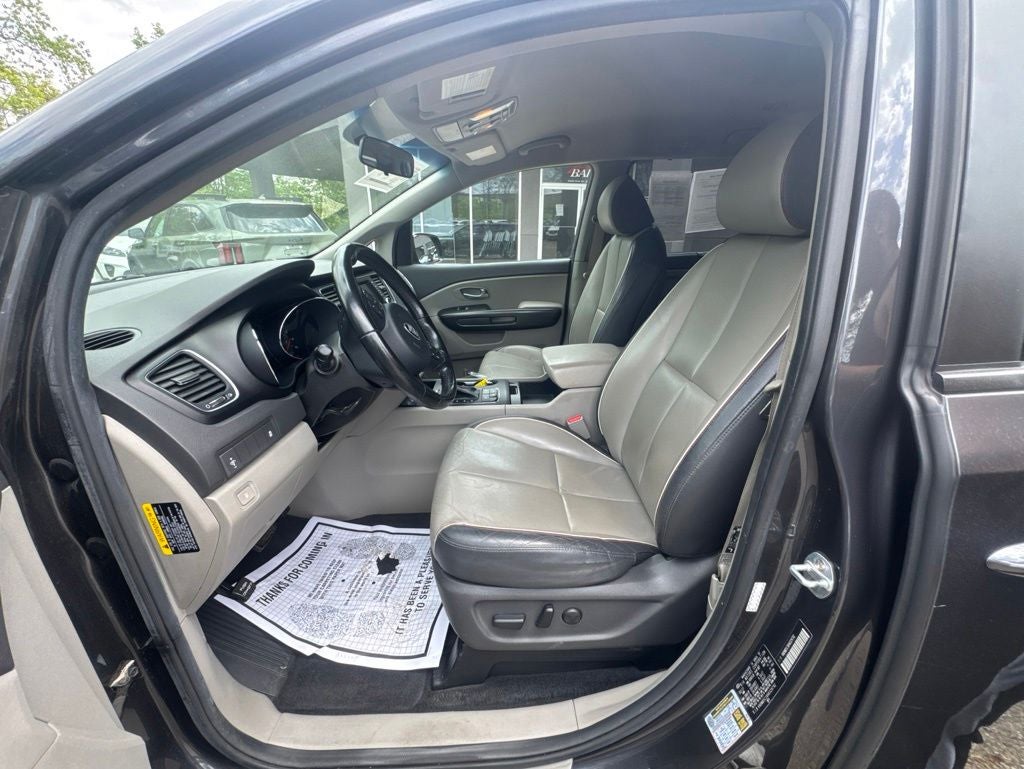 2017 Kia Sedona LX