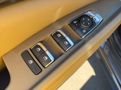 2027 Kia Carnival LX
