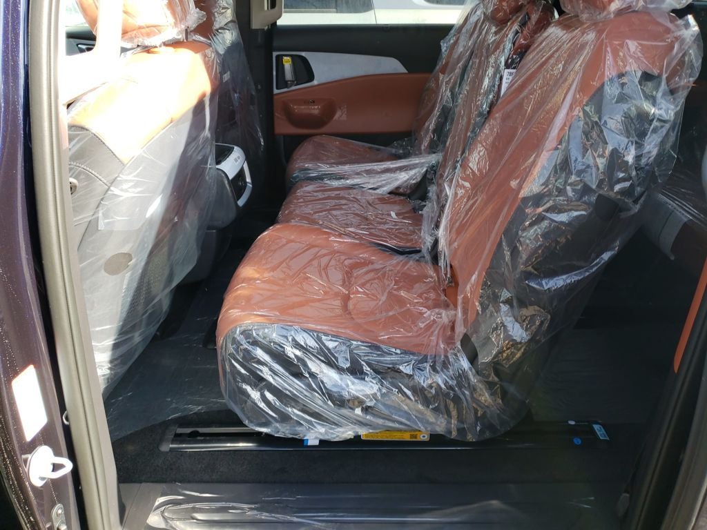 2026 Kia Carnival EX