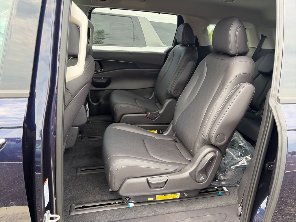 2027 Kia Carnival Hybrid EX