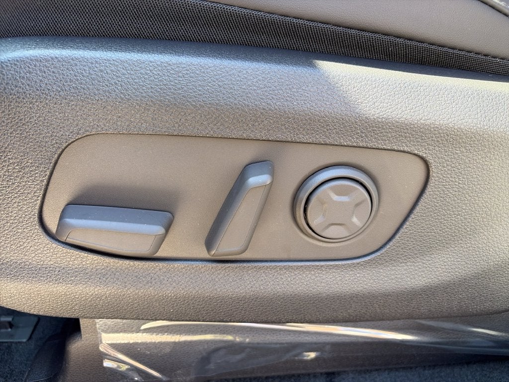 2027 Kia Carnival Hybrid EX