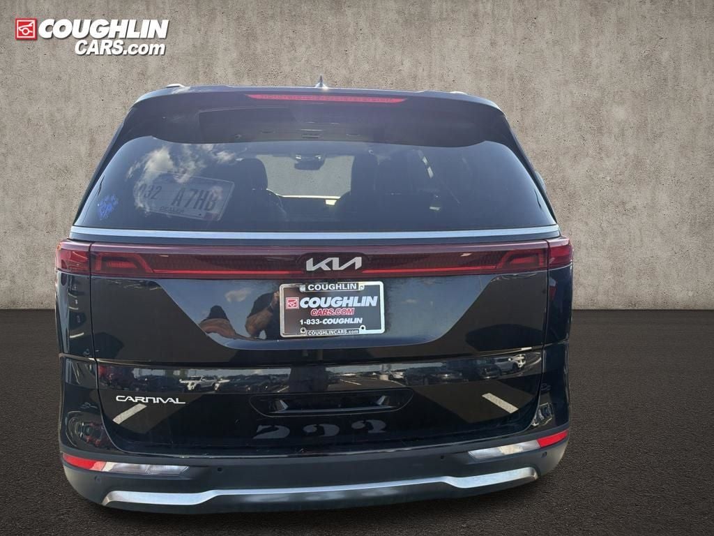 2023 Kia Carnival SX