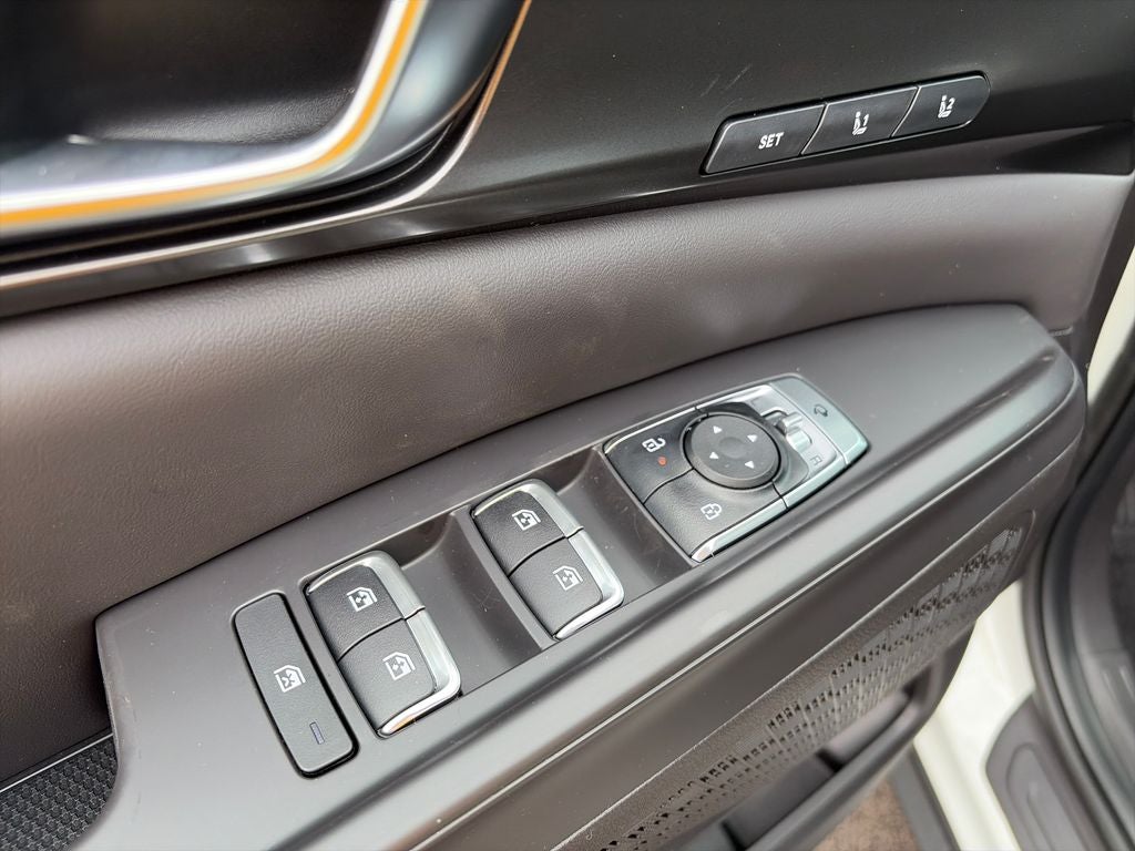 2027 Kia Carnival SX