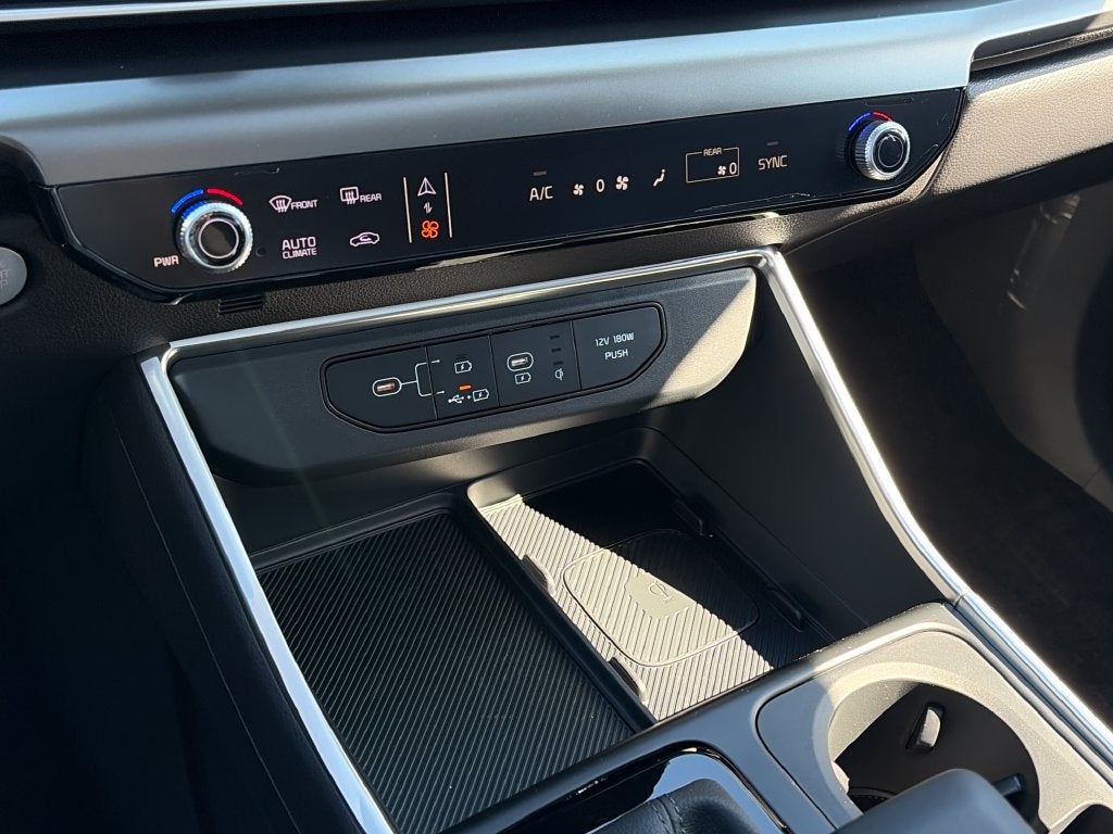 2027 Kia Carnival SX