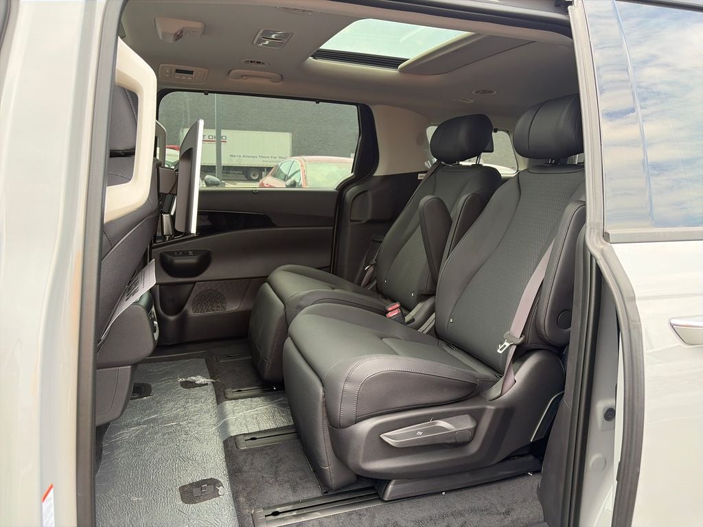 2027 Kia Carnival Hybrid SX Prestige