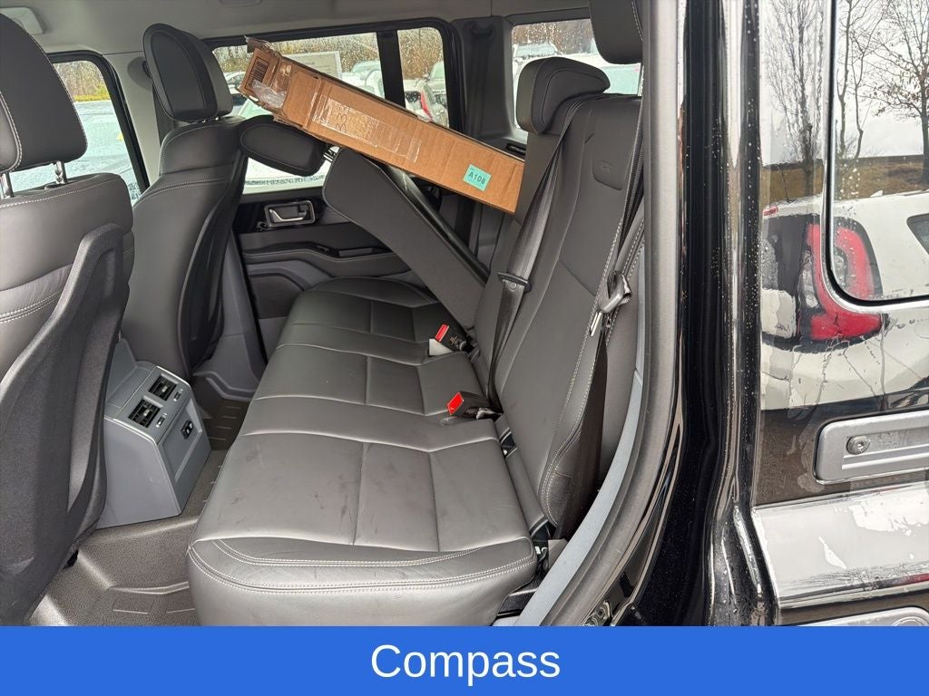 2024 INEOS Grenadier Fieldmaster Edition