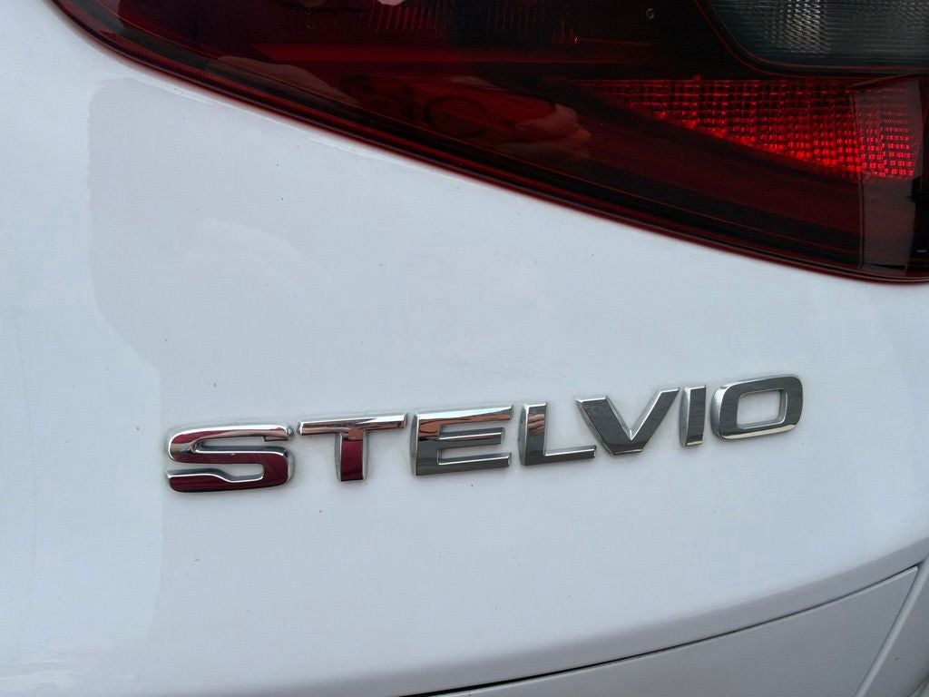 2023 Alfa Romeo Stelvio Ti