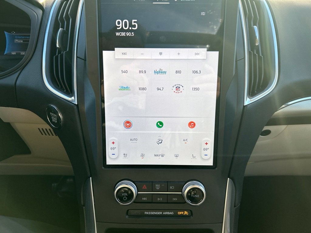 2023 Ford Edge Titanium